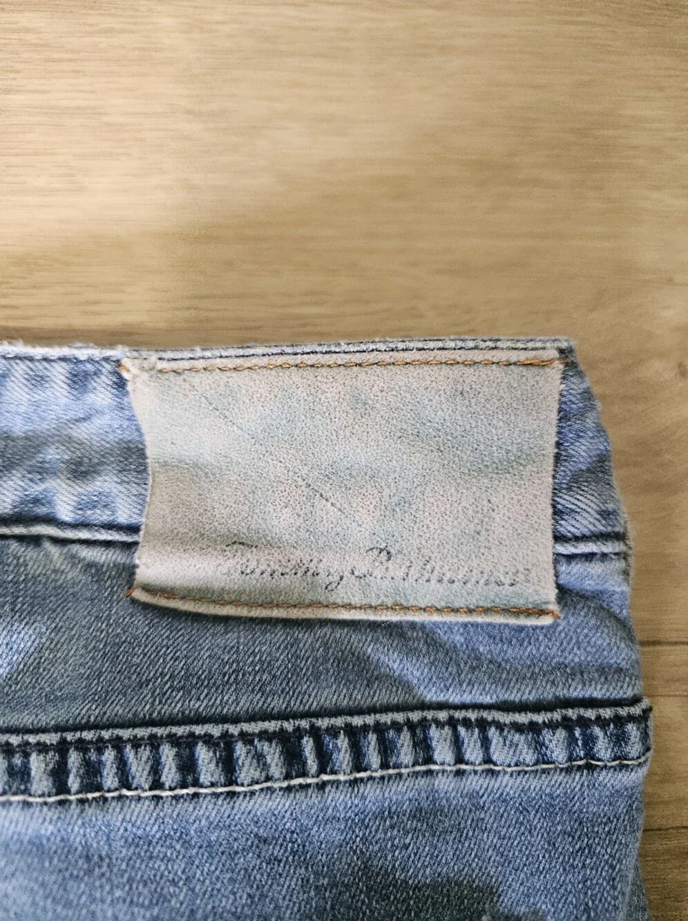 Tommy Bahama Medium Wash Straight Leg Jeans Men's 36x34 Authentic